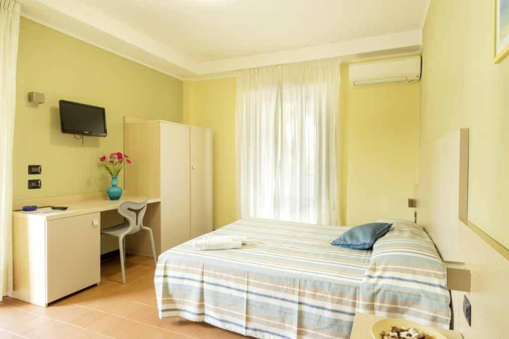 Hotel Blumen سان بنيديتّو ديل ترونتو المظهر الخارجي الصورة