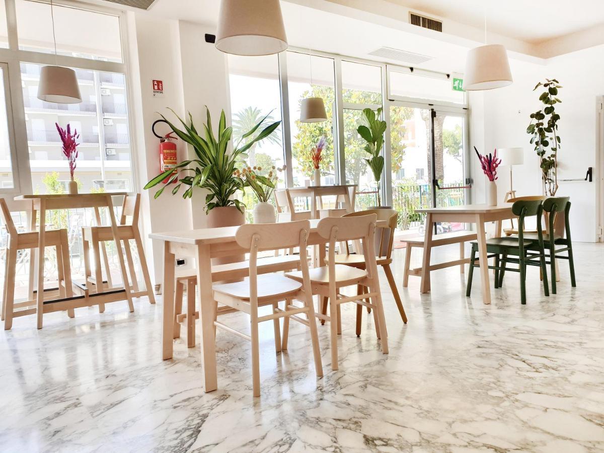 Hotel Blumen سان بنيديتّو ديل ترونتو المظهر الخارجي الصورة