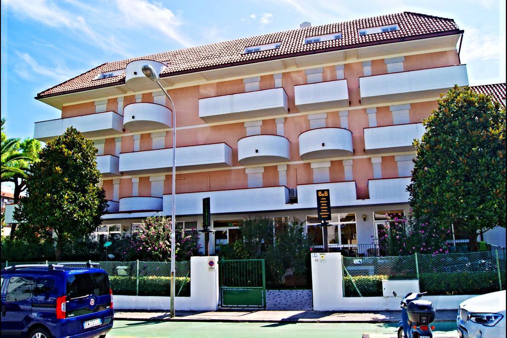 Hotel Blumen سان بنيديتّو ديل ترونتو المظهر الخارجي الصورة