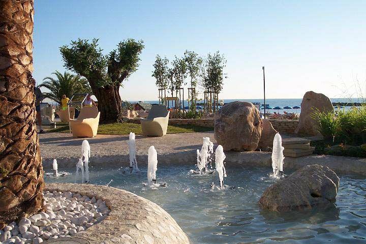 Hotel Blumen سان بنيديتّو ديل ترونتو المظهر الخارجي الصورة